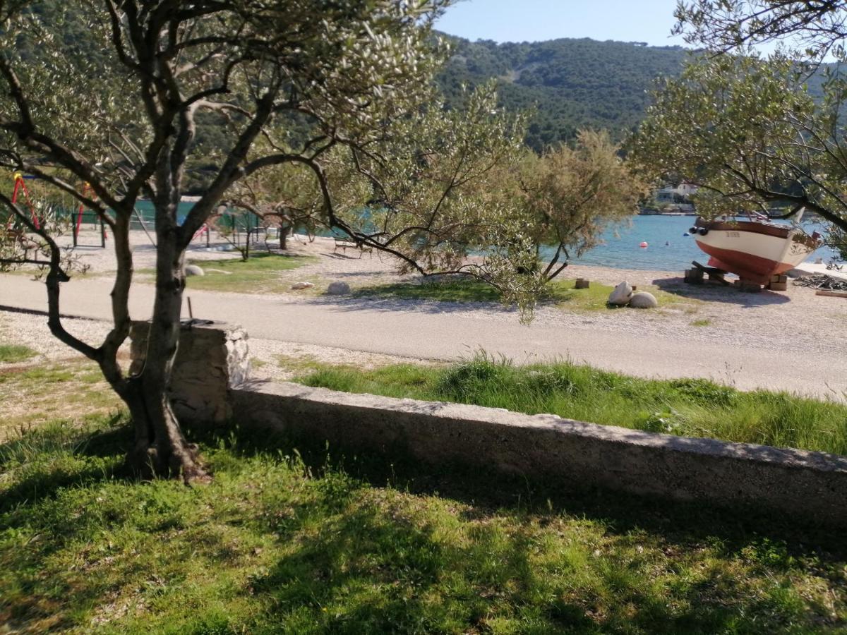 Auto Camp On The Beach - Grebaštica Εξωτερικό φωτογραφία